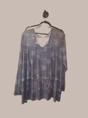 Women's Blue Patterned Long Sleeve Top - Casual V-Neck